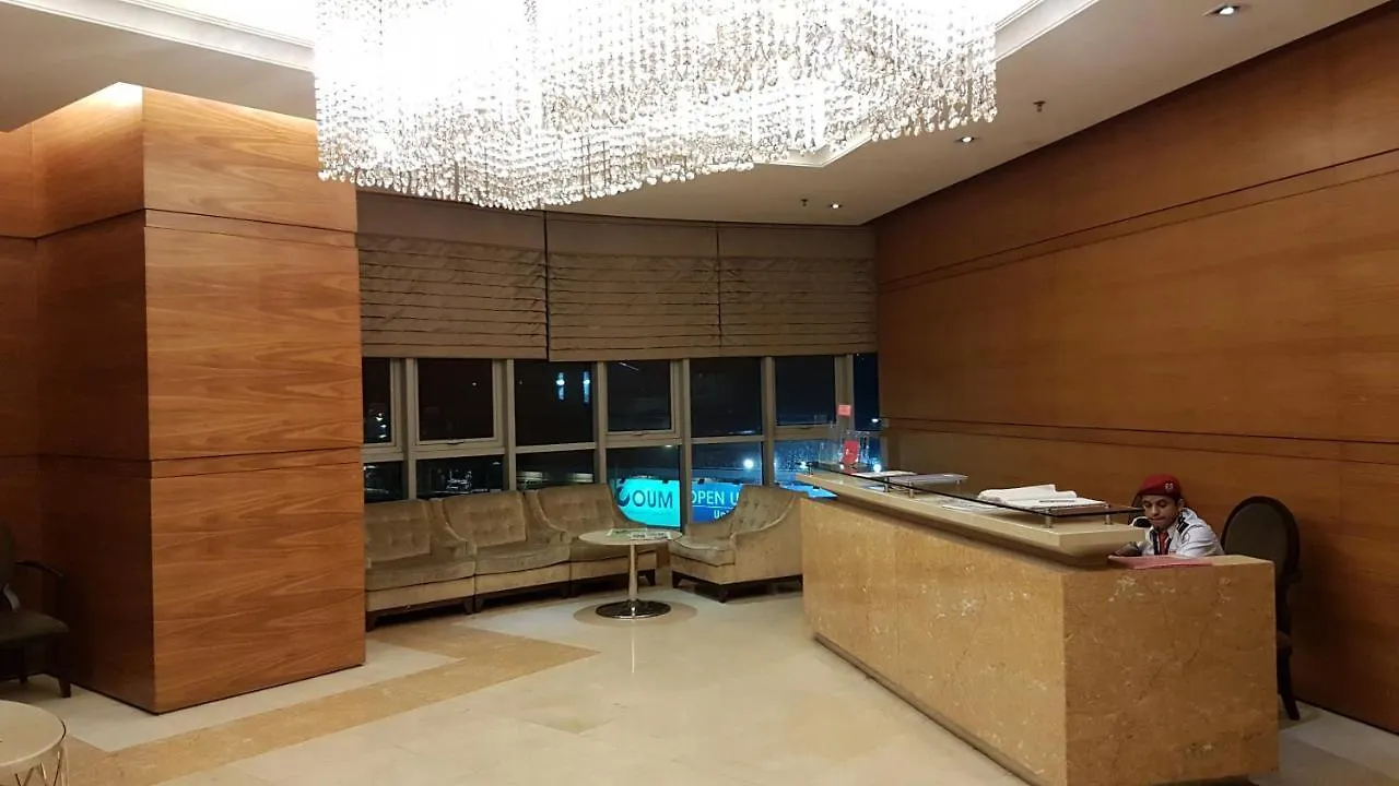 Starsbed Klcc Skyview Roof Pool Hostel Kuala Lumpur